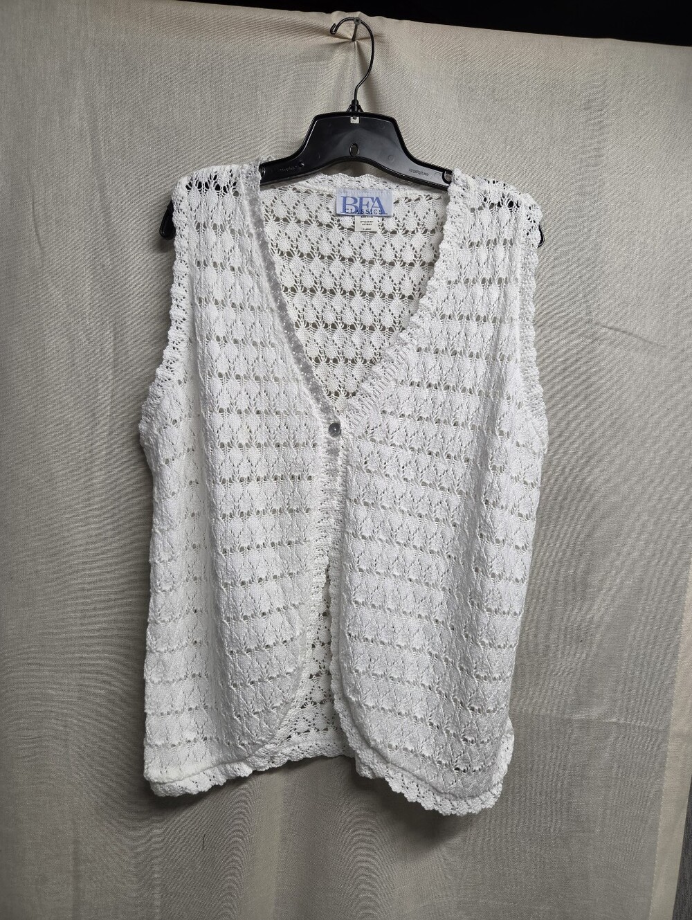 Crochet Openwork Sleeveless Cardigan — White